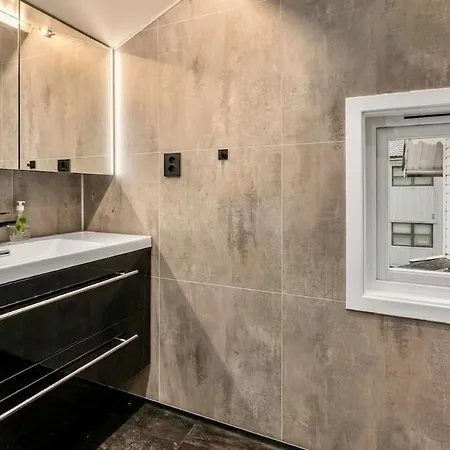 Floor 2br & Free Parking * Stavanger