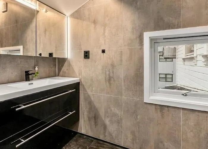 Floor 2br & Free Parking * Stavanger